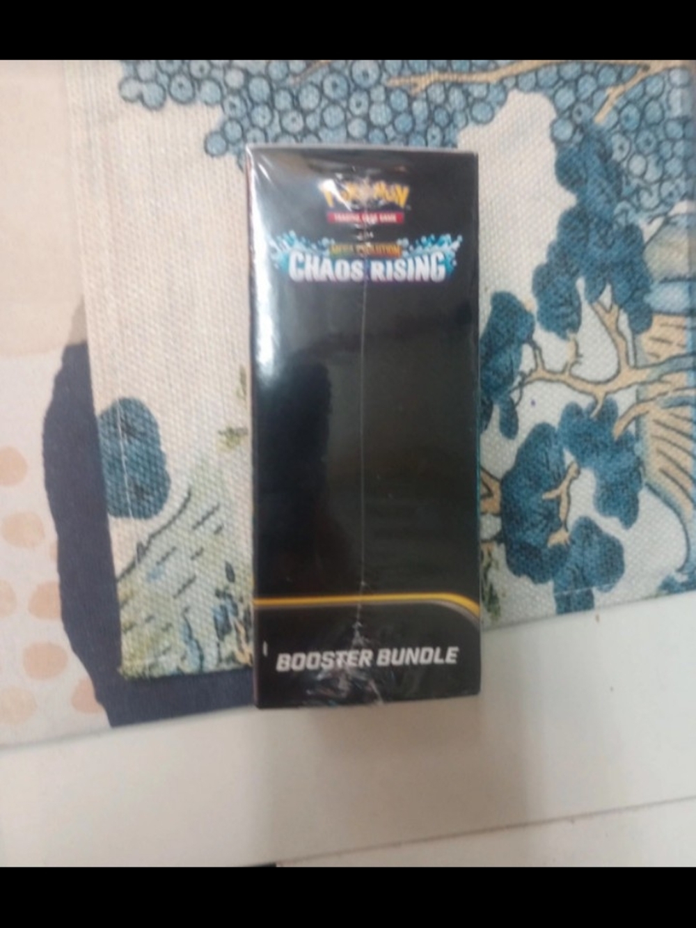 Chaos Rising Booster Pack - Picture 4 of 6